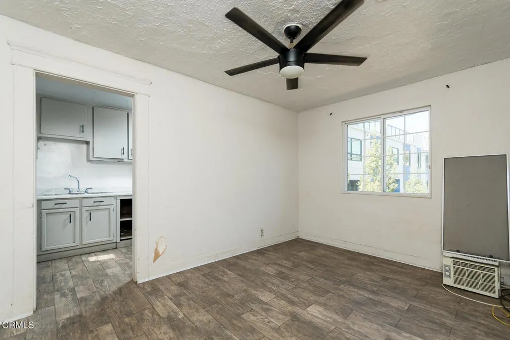 2132 Branden Street, Los Angeles, California 90026 home-pic-25